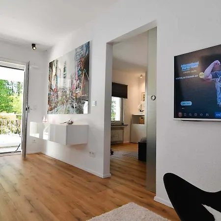 Komfortables Im Rechtsrheinischen Apartamento Colónia