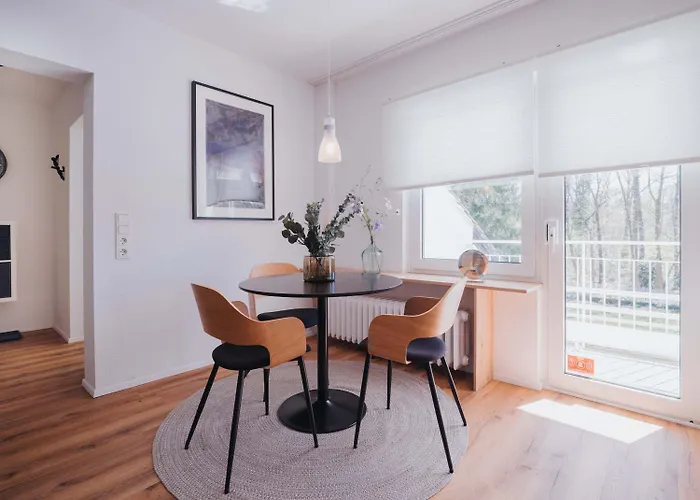 Komfortables Im Rechtsrheinischen Köln