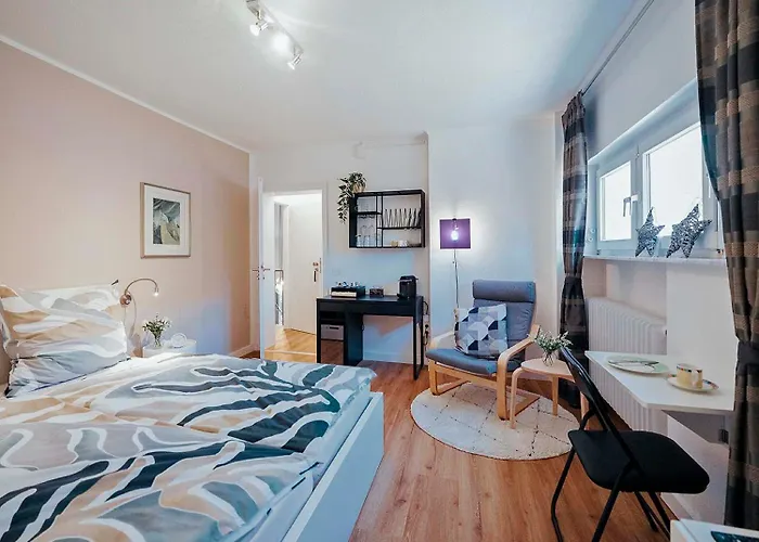 Komfortables Im Rechtsrheinischen * Kolonia